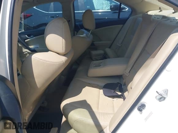 ✅ 2010 Acura TSX • VIN: JH4CU2F61AC014917 • Lot: 42982750. Wystawiony na IAAI z przebiegiem 152 179 mil. Bezpłatny archiwum sprzedaży aukcyjnych z USA i szczegółowy raport historii pojazdu na DreamBid. Zdjęcie 8.