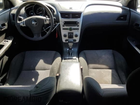 ✅ 2010 Chevrolet Malibu 1LT • VIN: 1G1ZC5E08AF174474 • Lot: 87068385. Wystawiony na Copart z przebiegiem 233 073 mil. Bezpłatny archiwum sprzedaży aukcyjnych z USA i szczegółowy raport historii pojazdu na DreamBid. Zdjęcie 8.