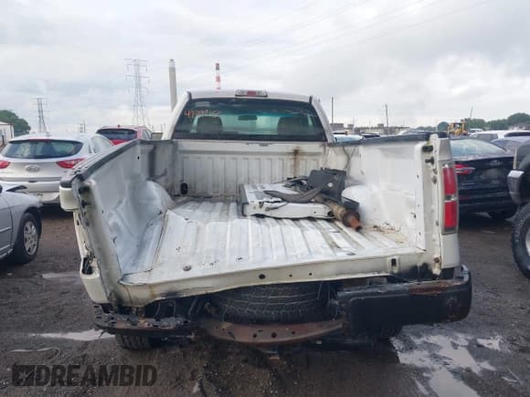 ✅ 2010 Ford F-150 XL • VIN: 1FTMF1EW0AKC19954 • Lot: 42892155. Listed on IAAI with 248,296 mi. Free auction sales archive from the USA and detailed vehicle history report at DreamBid. Image 17.