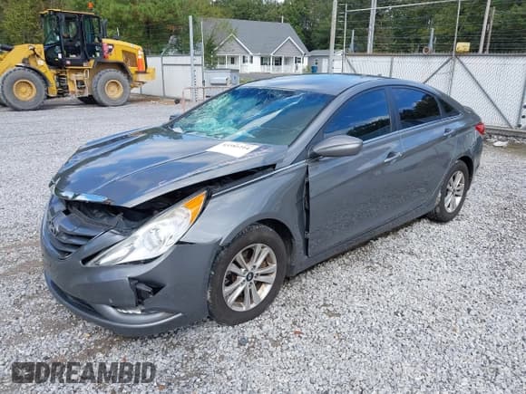 ✅ 2013 Hyundai Sonata GLS • VIN: 5NPEB4AC3DH519052 • Лот: 43381214. Опубликован ранее на IAAI с пробегом 145 830 миль. Бесплатный доступ к архиву аукционных продаж из США и подробный отчёт об истории автомобиля на DreamBid. Изображение 17.