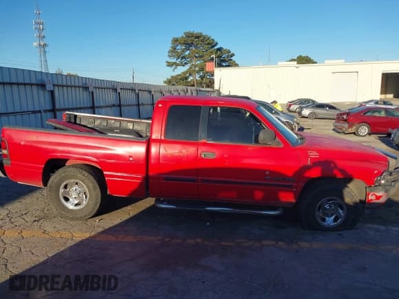 ✅ 2001 Dodge 1500 • VIN: 1B7HC13Y91J535812 • Лот: 43448229. Опубликован ранее на IAAI с пробегом 259 094 миль. Бесплатный доступ к архиву аукционных продаж из США и подробный отчёт об истории автомобиля на DreamBid. Изображение 13.