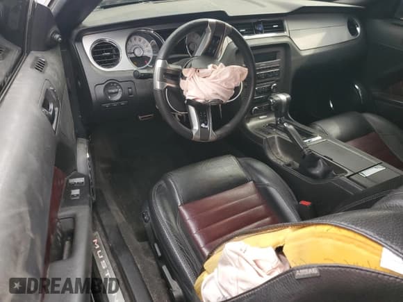 ✅ 2012 Ford Mustang GT • VIN: 1ZVBP8FF3C5230330 • Lot: 60919895. Listed on Copart with 74,991 mi. Free auction sales archive from the USA and detailed vehicle history report at DreamBid. Image 8.