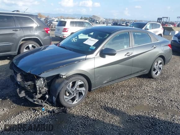 ✅ 2025 Hyundai Elantra SEL Convenience • VIN: KMHLS4DG6SU873023 • Lot: 43646971. Listed on IAAI with 23,169 mi. Free auction sales archive from the USA and detailed vehicle history report at DreamBid. Image 2.