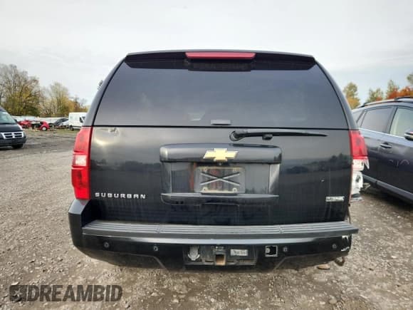✅ 2007 Chevrolet Suburban LT • VIN: 3GNFK16387G226683 • Lot: 82418475. Listed on Copart with Not provided. Free auction sales archive from the USA and detailed vehicle history report at DreamBid. Image 6.