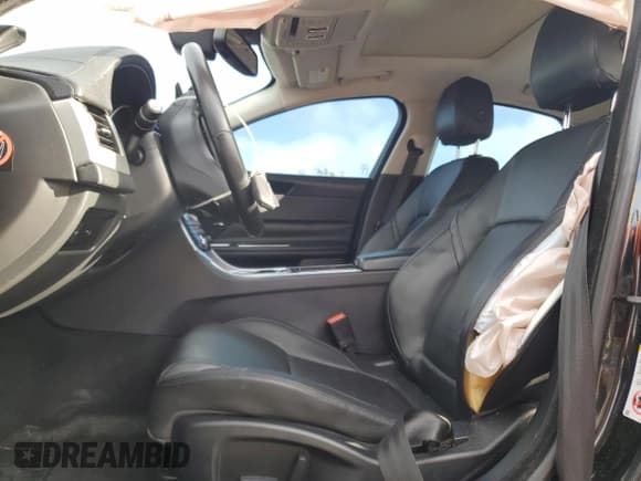 ✅ 2016 Jaguar XF 35t Premium • VIN: SAJBD4BV1GCY14391 • Lot: 80477475. Listed on Copart with 79,930 mi. Free auction sales archive from the USA and detailed vehicle history report at DreamBid. Image 7.