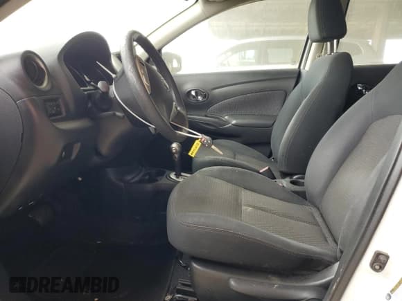 ✅ 2015 Nissan Versa SV • VIN: 3N1CN7AP5FL898483 • Lot: 53100565. Wystawiony na Copart z przebiegiem 173 488 mil. Bezpłatny archiwum sprzedaży aukcyjnych z USA i szczegółowy raport historii pojazdu na DreamBid. Zdjęcie 7.