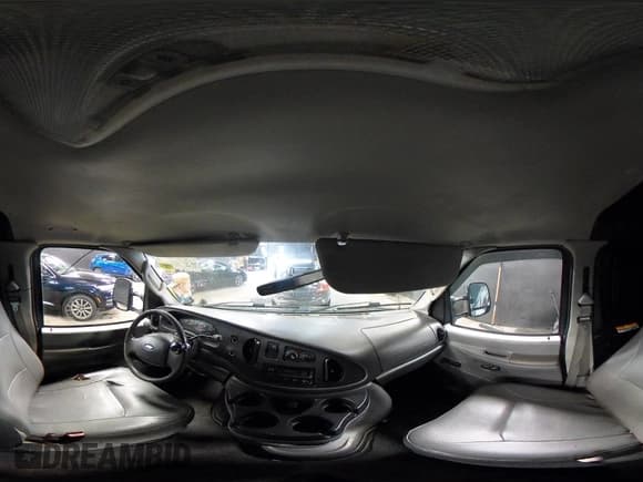 ✅ 2007 Ford Econoline Cargo Recreational • VIN: 1FTSS34L77DB18817 • Lot: 42220541. Wystawiony na IAAI z przebiegiem 85 790 mil. Bezpłatny archiwum sprzedaży aukcyjnych z USA i szczegółowy raport historii pojazdu na DreamBid. Zdjęcie 19.