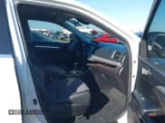 ✅ 2017 Toyota Highlander LE • VIN: 5TDZZRFH8HS190721 • Lot: 43401271. Wystawiony na IAAI z przebiegiem 160 834 mil. Bezpłatny archiwum sprzedaży aukcyjnych z USA i szczegółowy raport historii pojazdu na DreamBid. Zdjęcie 5.