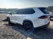 ✅ 2025 Toyota Highlander XLE • VIN: 5TDAAAB51SS080554 • Lot: 81379815. Listed on Copart with 5,643 mi. Free auction sales archive from the USA and detailed vehicle history report at DreamBid. Image 2.