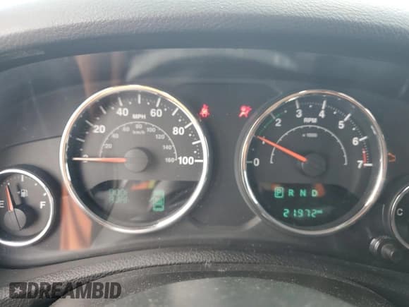 ✅ 2017 Jeep Wrangler Sport • VIN: 1C4AJWAG0HL582918 • Lot: 87384905. Wystawiony na Copart z przebiegiem 21 972 mil. Bezpłatny archiwum sprzedaży aukcyjnych z USA i szczegółowy raport historii pojazdu na DreamBid. Zdjęcie 9.