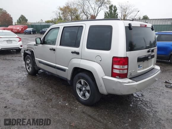 ✅ 2008 Jeep Liberty Sport • VIN: 1J8GN28K98W282058 • Lot: 43559942. Listed on IAAI with 168,429 mi. Free auction sales archive from the USA and detailed vehicle history report at DreamBid. Image 3.