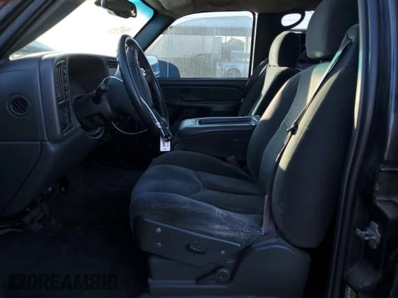 ✅ 2004 Chevrolet Silverado 1500 Z71 • VIN: 2GCEK13T241357671 • Лот: 79132844. Опубликован ранее на Copart с пробегом 280 316 миль. Бесплатный доступ к архиву аукционных продаж из США и подробный отчёт об истории автомобиля на DreamBid. Изображение 7.