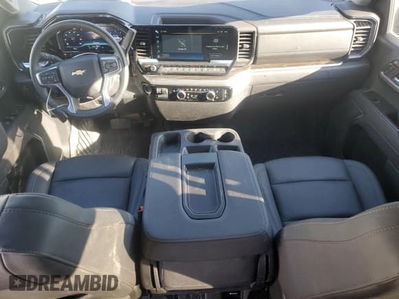 ✅ 2025 Chevrolet Silverado 1500 • VIN: 3GCUKDE86SG208013 • Лот: 81383525. Опубликован ранее на Copart с пробегом 7 423 миль. Бесплатный доступ к архиву аукционных продаж из США и подробный отчёт об истории автомобиля на DreamBid. Изображение 8.