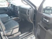 ✅ 2021 Chevrolet Silverado 1500 LT Trail Boss • VIN: 3GCPYFEL8MG302487 • Lot: 42066570. Wystawiony na IAAI z przebiegiem 20 038 mil. Bezpłatny archiwum sprzedaży aukcyjnych z USA i szczegółowy raport historii pojazdu na DreamBid. Zdjęcie 5.