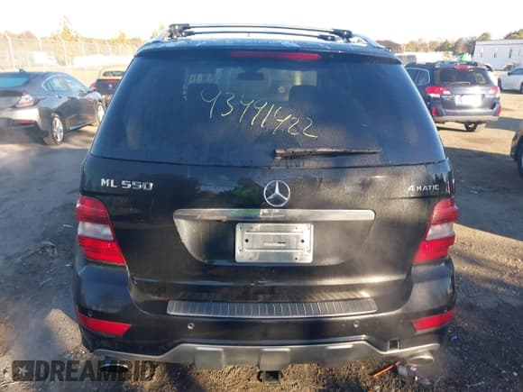 ✅ 2009 Mercedes-Benz M 550 • VIN: 4JGBB72E99A474570 • Lot: 43491482. Listed on IAAI with 203,551 mi. Free auction sales archive from the USA and detailed vehicle history report at DreamBid. Image 17.