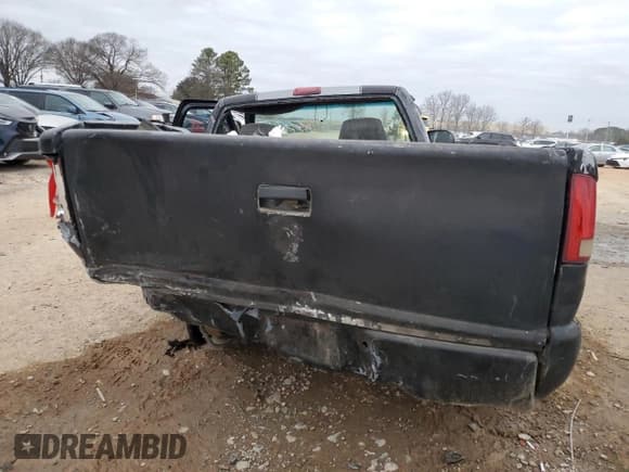 ✅ 2002 Chevrolet S-10 LS • VIN: 1GCCS145928130379 • Лот: 47894765. Опубликован ранее на Copart с пробегом 189 700 миль. Бесплатный доступ к архиву аукционных продаж из США и подробный отчёт об истории автомобиля на DreamBid. Изображение 6.