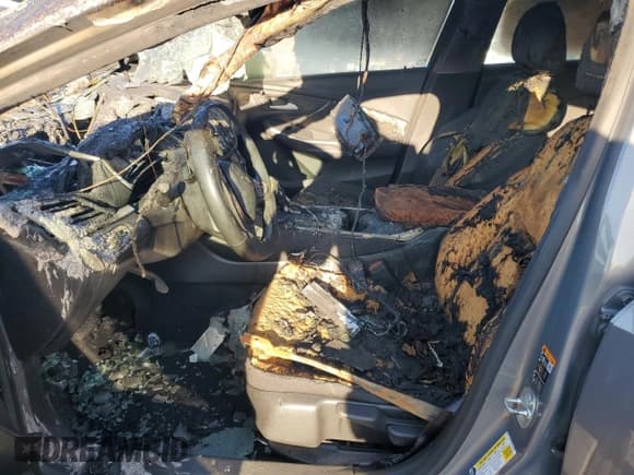 ✅ 2017 Chevrolet Volt LT • VIN: 1G1RA6S59HU168863 • Lot: 82363243. Wystawiony na Copart z przebiegiem Nie podano. Bezpłatny archiwum sprzedaży aukcyjnych z USA i szczegółowy raport historii pojazdu na DreamBid. Zdjęcie 7.