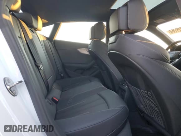 ✅ 2024 Audi A5 Sportback S line Premium • VIN: WAUDACF5XRA084903 • Lot: 86019754. Wystawiony na Copart z przebiegiem 3 578 mil. Bezpłatny archiwum sprzedaży aukcyjnych z USA i szczegółowy raport historii pojazdu na DreamBid. Zdjęcie 10.