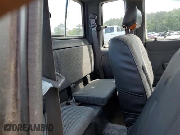 ✅ 1992 Toyota Pickup DLX • VIN: JT4RN93P5N5049078 • Lot: 53206505. Listed on Copart with 241,359 mi. Free auction sales archive from the USA and detailed vehicle history report at DreamBid. Image 10.