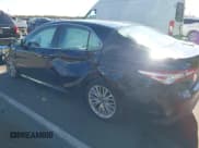 ✅ 2018 Toyota Camry SE • VIN: 4T1B11HK6JU057407 • Lot: 43502805. Listed on IAAI with 227,086 mi. Free auction sales archive from the USA and detailed vehicle history report at DreamBid. Image 3.