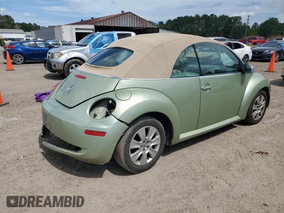 ✅ 2008 Volkswagen Beetle SE • VIN: 3VWRF31Y78M414880 • Lot: 61906625. Wystawiony na Copart z przebiegiem 116 668 mil. Bezpłatny archiwum sprzedaży aukcyjnych z USA i szczegółowy raport historii pojazdu na DreamBid. Zdjęcie 3.
