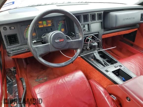 1985 Chevrolet Corvette with VIN 1G1YY0782F5138652, listed as a Copart auction lot 83541954 with 63,596 mi miles and Salvage title. Bid and sale history available at DreamBid. Image 8.