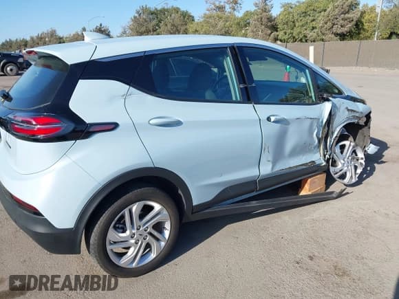 ✅ 2023 Chevrolet Bolt EV 1LT • VIN: 1G1FW6S01P4112343 • Lot: 43197029. Listed on IAAI with 38,847 mi. Free auction sales archive from the USA and detailed vehicle history report at DreamBid. Image 22.