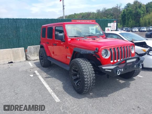 ✅ 2021 Jeep Wrangler Unlimited Sahara • VIN: 1C4HJXEGXMW631033 • Lot: 42550070. Wystawiony na IAAI z przebiegiem 54 429 mil. Bezpłatny archiwum sprzedaży aukcyjnych z USA i szczegółowy raport historii pojazdu na DreamBid. Zdjęcie 1.