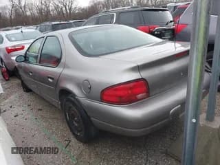 ✅ 1998 Plymouth Breeze • VIN: 1P3EJ46X2WN265075 • Lot: 41724676. Wystawiony na IAAI z przebiegiem 223 329 mil. Bezpłatny archiwum sprzedaży aukcyjnych z USA i szczegółowy raport historii pojazdu na DreamBid. Zdjęcie 3.