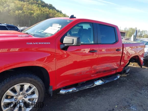 ✅ 2025 Chevrolet Silverado 1500 Custom • VIN: 1GCPKBEK3SZ180524 • Lot: 43362895. Wystawiony na IAAI z przebiegiem 8 816 mil. Bezpłatny archiwum sprzedaży aukcyjnych z USA i szczegółowy raport historii pojazdu na DreamBid. Zdjęcie 6.