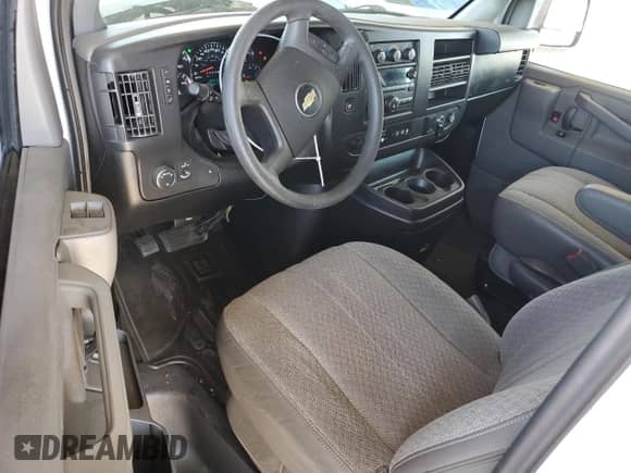 2017 Chevrolet Express Passenger LT с VIN 1GAZGPFG8H1108333, выставлен на аукционе Copart как лот 74837784 с пробегом 122 035 миль миль и Списание • Salvage title. История ставок и продаж доступна на DreamBid. Изображение 8.