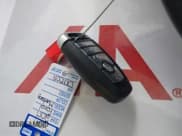 ✅ 2017 Ford Mustang EcoBoost Premium • VIN: 1FATP8UH7H5218674 • Lot: 43393857. Wystawiony na IAAI z przebiegiem 132 174 mil. Bezpłatny archiwum sprzedaży aukcyjnych z USA i szczegółowy raport historii pojazdu na DreamBid. Zdjęcie 11.