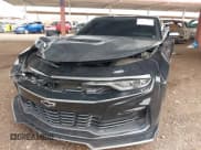 ✅ 2019 Chevrolet Camaro 2SS • VIN: 1G1FG1R72K0117201 • Lot: 43155749. Listed on IAAI with 37,582 mi. Free auction sales archive from the USA and detailed vehicle history report at DreamBid. Image 19.