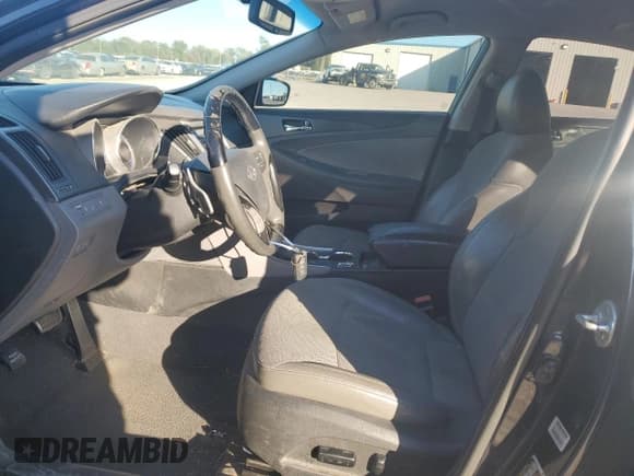 ✅ 2013 Hyundai Sonata SE • VIN: 5NPEC4AC3DH713853 • Lot: 90579445. Listed on Copart with 224,488 mi. Free auction sales archive from the USA and detailed vehicle history report at DreamBid. Image 7.