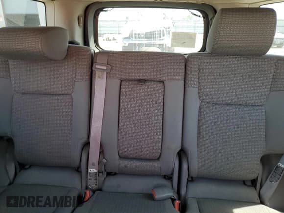 ✅ 2006 Jeep Commander • VIN: 1J8HG48K86C330738 • Lot: 61492335. Wystawiony na Copart z przebiegiem 189 169 mil. Bezpłatny archiwum sprzedaży aukcyjnych z USA i szczegółowy raport historii pojazdu na DreamBid. Zdjęcie 10.