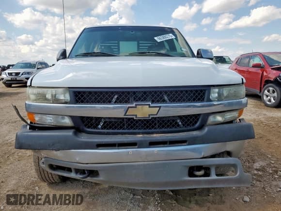 ✅ 2001 Chevrolet Silverado 2500HD LS • VIN: 1GCHK23U11F109606 • Lot: 66388275. Wystawiony na Copart z przebiegiem 189 342 mil. Bezpłatny archiwum sprzedaży aukcyjnych z USA i szczegółowy raport historii pojazdu na DreamBid. Zdjęcie 5.