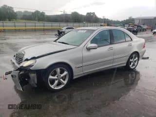 ✅ 2004 Mercedes-Benz C 320 • VIN: WDBRF64J64F511595 • Lot: 62996795. Listed on Copart with 113,901 mi. Free auction sales archive from the USA and detailed vehicle history report at DreamBid. Image 1.