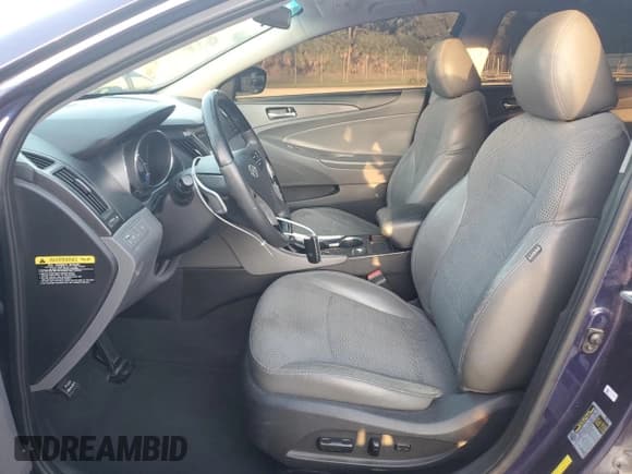 ✅ 2013 Hyundai Sonata SE • VIN: 5NPEC4AC2DH736959 • Lot: 72374184. Listed on Copart with 224,474 mi. Free auction sales archive from the USA and detailed vehicle history report at DreamBid. Image 7.
