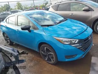 ✅ 2025 Nissan Versa SR • VIN: 3N1CN8FV5SL809924 • Лот: 42973265. Опубликован ранее на IAAI с пробегом 20 884 миль. Бесплатный доступ к архиву аукционных продаж из США и подробный отчёт об истории автомобиля на DreamBid. Изображение 1.