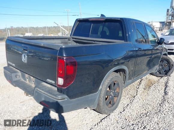 ✅ 2017 Honda Ridgeline Black Edition • VIN: 5FPYK3F8XHB034091 • Lot: 43515311. Wystawiony na IAAI z przebiegiem 144 873 mil. Bezpłatny archiwum sprzedaży aukcyjnych z USA i szczegółowy raport historii pojazdu na DreamBid. Zdjęcie 4.