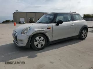 ✅ 2015 MINI Hardtop • VIN: WMWXM5C51FT939296 • Lot: 89563765. Listed on Copart with 117,645 mi. Free auction sales archive from the USA and detailed vehicle history report at DreamBid. Image 1.