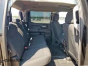 ✅ 2021 GMC Sierra 1500 • VIN: 3GTU9AEF0MG246221 • Lot: 71749995. Wystawiony na Copart z przebiegiem 33 818 mil. Bezpłatny archiwum sprzedaży aukcyjnych z USA i szczegółowy raport historii pojazdu na DreamBid. Zdjęcie 10.