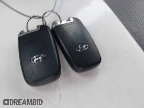 2014 Hyundai Sonata SE with VIN 5NPEC4ACXEH833859, listed as a IAAI auction lot 43589316 with 144,188 mi miles and . Bid and sale history available at DreamBid. Image 11.