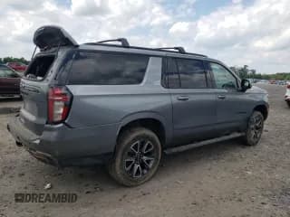 ✅ 2022 Chevrolet Suburban Z71 • VIN: 1GNSKDKD1NR112889 • Lot: 53532434. Wystawiony na Copart z przebiegiem 26 770 mil. Bezpłatny archiwum sprzedaży aukcyjnych z USA i szczegółowy raport historii pojazdu na DreamBid. Zdjęcie 3.