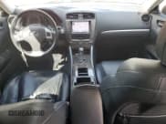 ✅ 2011 Lexus IS 350 • VIN: JTHCE5C26B5001974 • Lot: 72037295. Wystawiony na Copart z przebiegiem 166 265 mil. Bezpłatny archiwum sprzedaży aukcyjnych z USA i szczegółowy raport historii pojazdu na DreamBid. Zdjęcie 8.