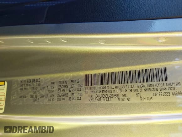 ✅ 2020 Jeep Wrangler Unlimited Sahara • VIN: 1C4HJXEN6LW210682 • Lot: 41836201. Wystawiony na IAAI z przebiegiem 32 925 mil. Bezpłatny archiwum sprzedaży aukcyjnych z USA i szczegółowy raport historii pojazdu na DreamBid. Zdjęcie 9.