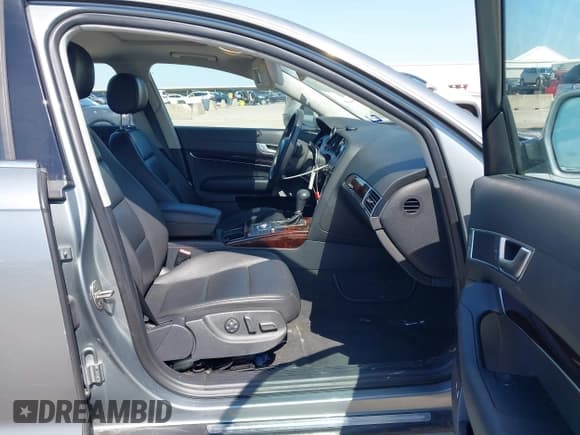 ✅ 2010 Audi A6 Prestige • VIN: WAUKGAFB2AN040939 • Лот: 41984537. Опубликован ранее на IAAI с пробегом 77 728 миль. Бесплатный доступ к архиву аукционных продаж из США и подробный отчёт об истории автомобиля на DreamBid. Изображение 5.