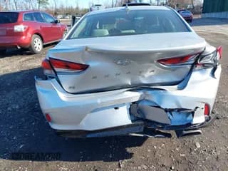 ✅ 2018 Hyundai Sonata SE • VIN: 5NPE24AF0JH717626 • Лот: 43820406. Опубликован ранее на IAAI с пробегом 85 045 миль. Бесплатный доступ к архиву аукционных продаж из США и подробный отчёт об истории автомобиля на DreamBid. Изображение 6.