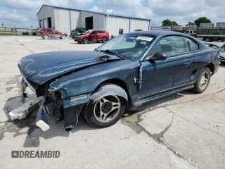 ✅ 1997 Ford Mustang • VIN: 1FALP4043VF182533 • Лот: 70553975. Опубликован ранее на Copart с пробегом 251 448 миль. Бесплатный доступ к архиву аукционных продаж из США и подробный отчёт об истории автомобиля на DreamBid. Изображение 1.