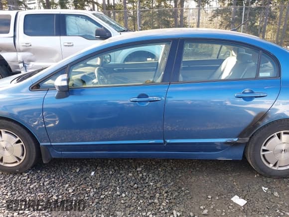 ✅ 2010 Honda Civic • VIN: JHMFA3F22AS001141 • Lot: 41414304. Listed on IAAI with 123,378 mi. Free auction sales archive from the USA and detailed vehicle history report at DreamBid. Image 15.